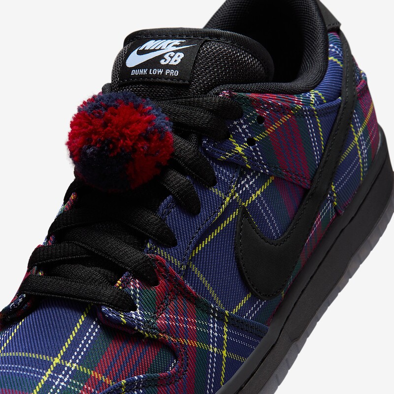 Nardwuar x Nike SB Dunk Low Pro QS "Tartan" | II1493-600 Nardwuar x Nike SB Dunk Low Pro QS "Tartan" | II1493-600
