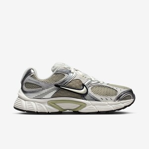 Nike V5 RNR "Spruce Fog" | HQ7901-301
