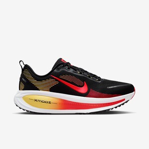 Nike Vomero 18 "Gold/Bright Crimson" | HM6803-016