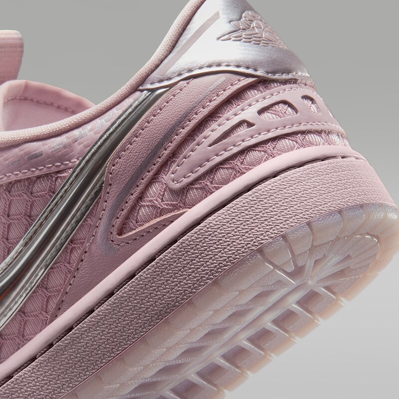 Air Jordan 1 Low Method of Make "Particle Rose" | HQ2186-601 Air Jordan 1 Low Method of Make "Particle Rose" | HQ2186-601