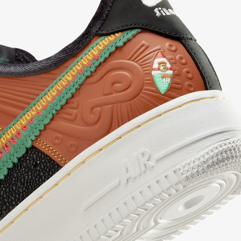 Nike Air Force 1 Siempre Familia | DO2157-816