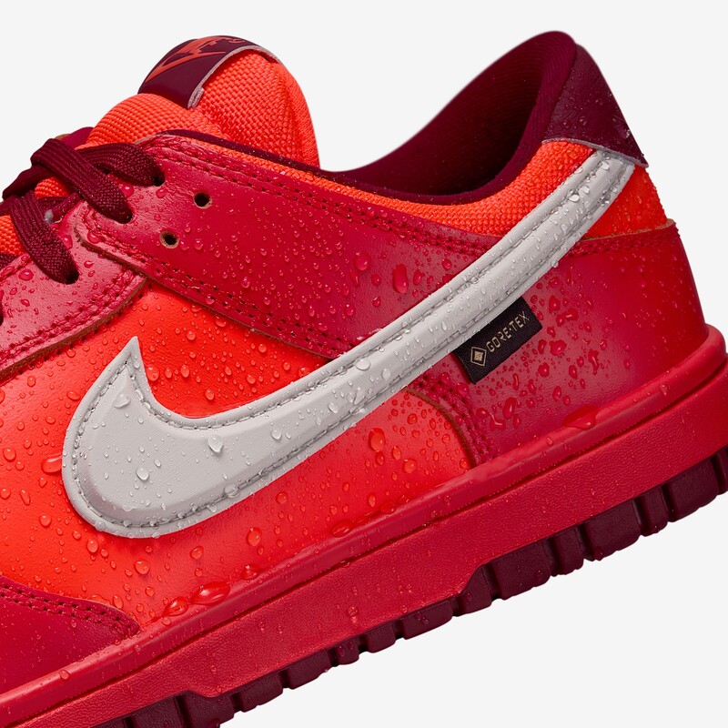 Nike Dunk Low GTX "Total Crimson" | HQ2053-800