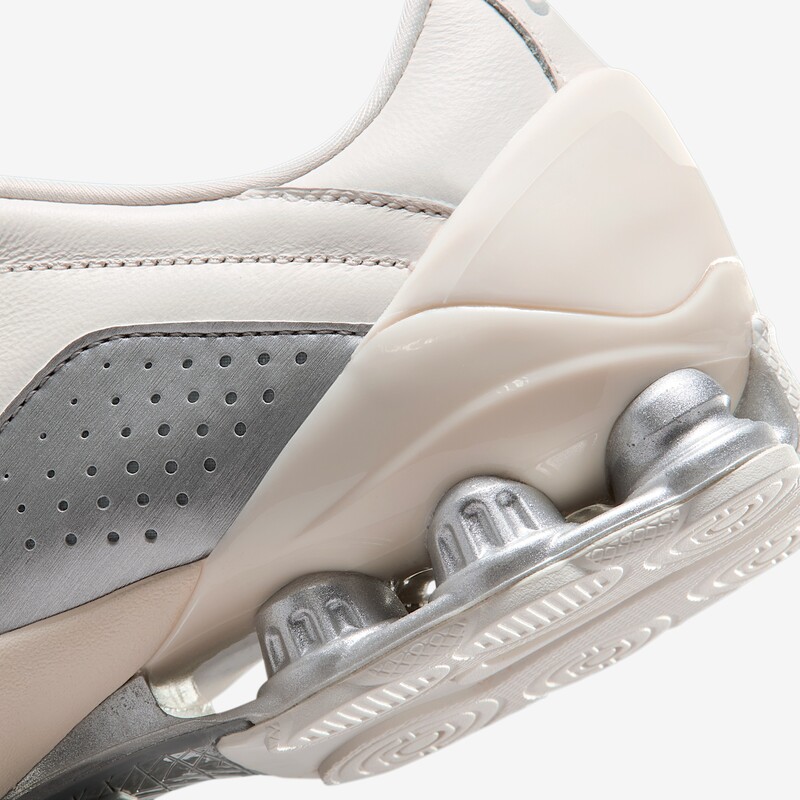 Nike Total 90 Shox Magia "Sail" | IO9300-100