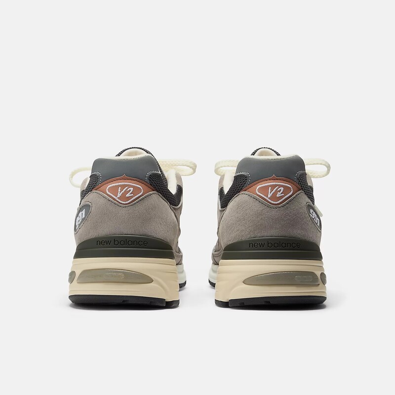 New Balance 991 V2 Made in UK "Grey Salmon" | U991GC2
