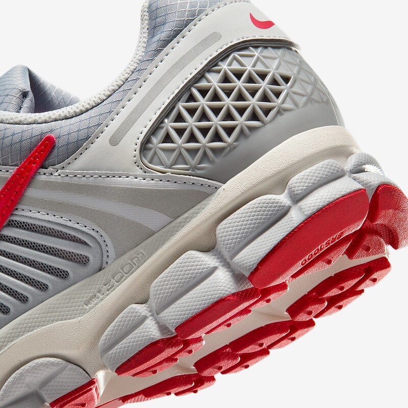 Nike Zoom Vomero 5 SE "Grey Fog" | IQ6589-001 Nike Zoom Vomero 5 SE "Grey Fog" | IQ6589-001