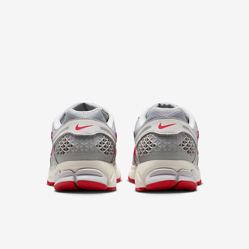 Nike Zoom Vomero 5 SE "Grey Fog" | IQ6589-001 Nike Zoom Vomero 5 SE "Grey Fog" | IQ6589-001