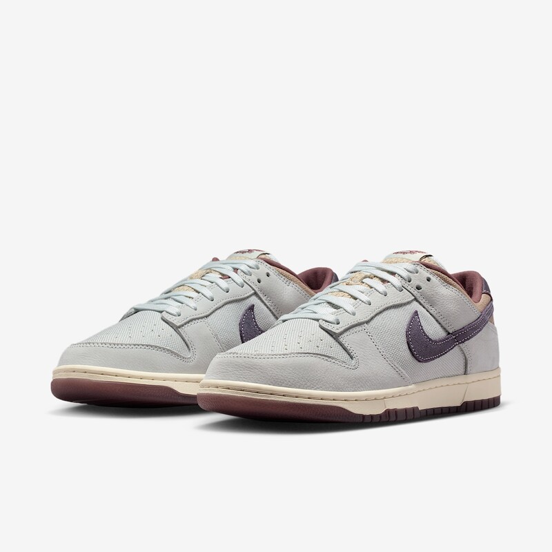 Nike Dunk Low "Off-White/Spruce Aura" | IB6752-100