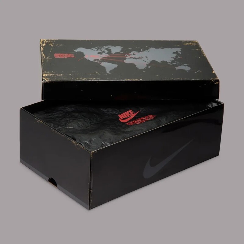 Stranger Things x Nike Air Foamposite One | IR7336-001