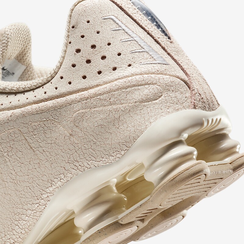 Nike Shox R4 QS "Natural" | IO4544-100