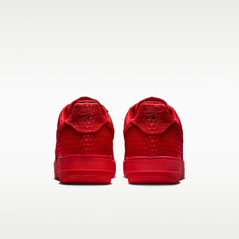 Nike Air Force 1 Retro "Red Valentine's Day" | IB6836-600
