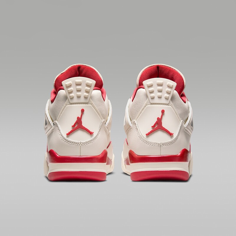 Air Jordan 4 "Valentine's Day" | HV0823-108 Air Jordan 4 "Valentine's Day" | HV0823-108