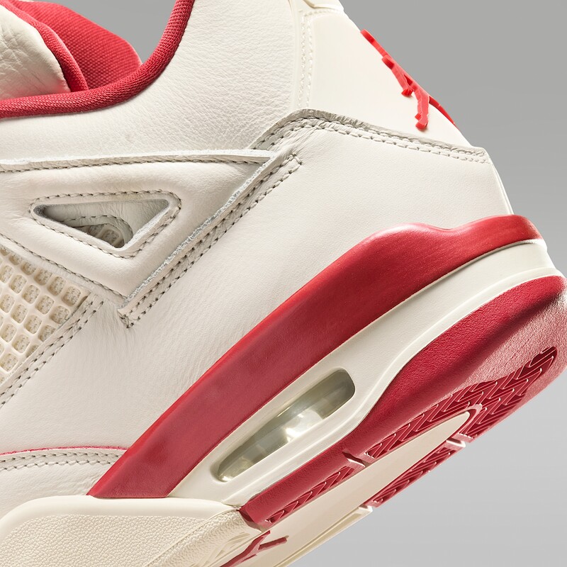 Air Jordan 4 "Valentine's Day" | HV0823-108 Air Jordan 4 "Valentine's Day" | HV0823-108