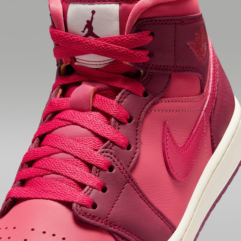 Air Jordan 1 Mid "Valentine's Day 2026" | IB7018-600 Air Jordan 1 Mid "Valentine's Day 2026" | IB7018-600