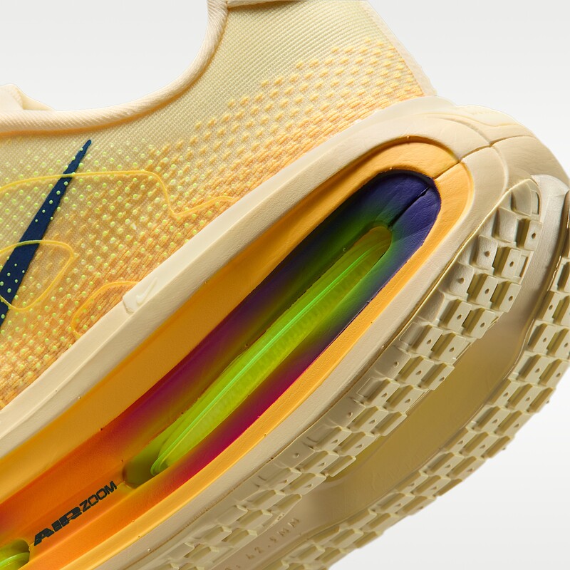 Nike Vomero Premium "Alabaster" | HQ2050-701