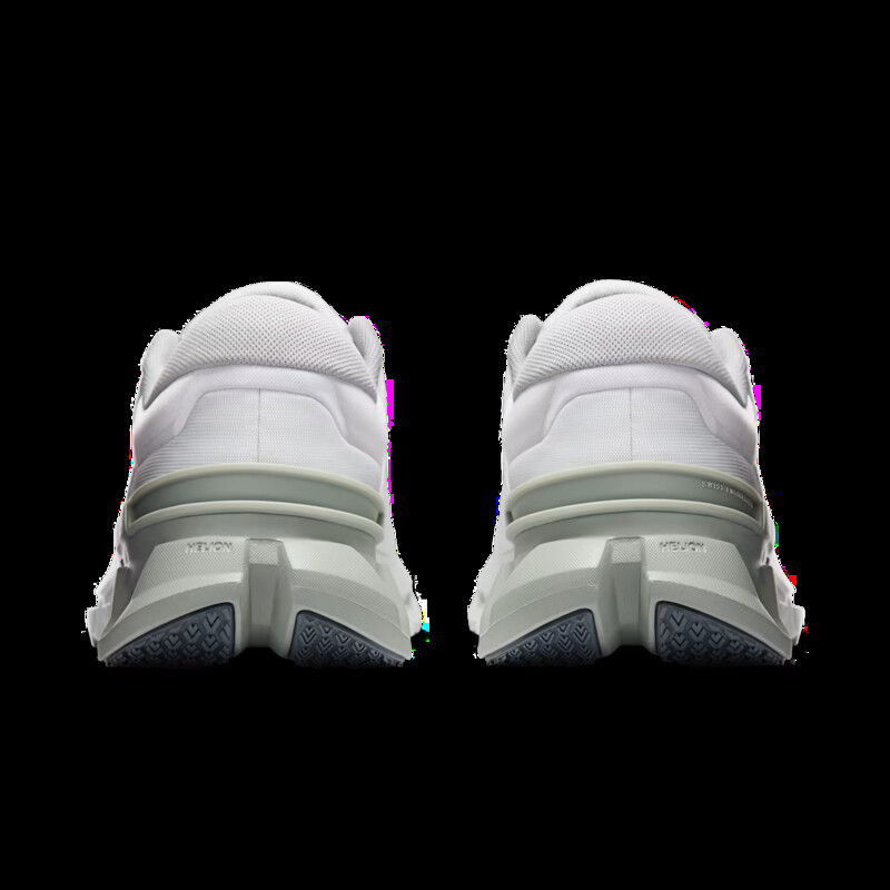 On Cloudflyer 5 "Ivory/Tin" | 3ME30014469