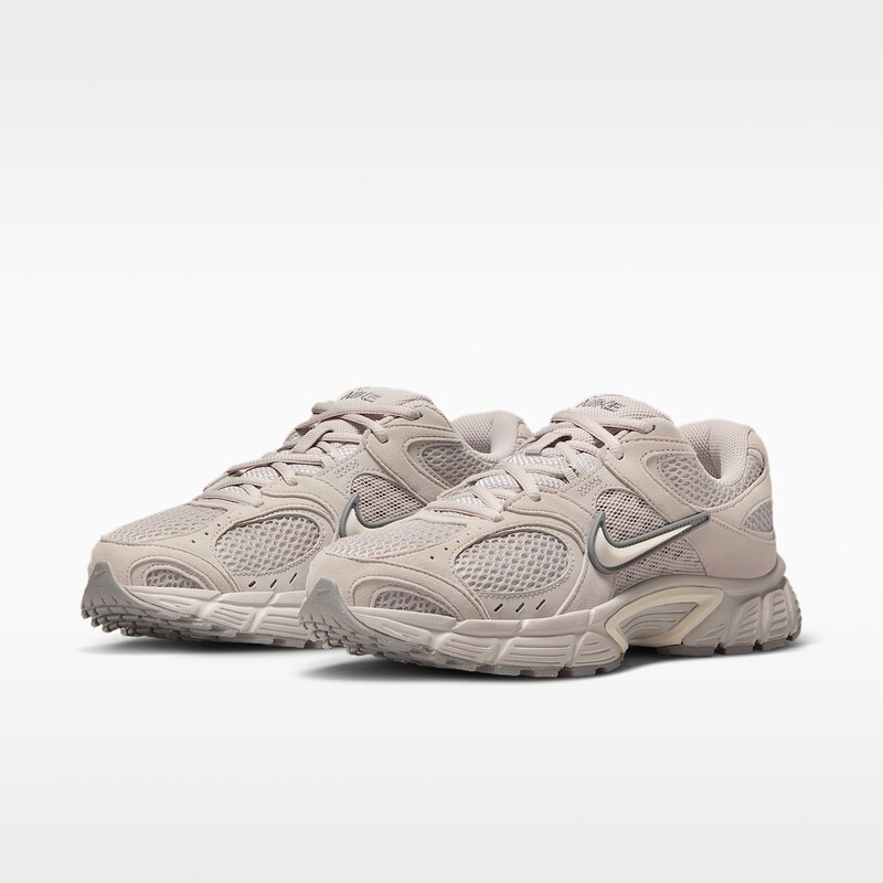 Nike V5 RNR "Moon Particle" | II6294-201 Nike V5 RNR "Moon Particle" | II6294-201