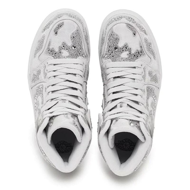 Swarovski x Air Jordan 1 Retro High OG "Vast Grey" | HF6248-002