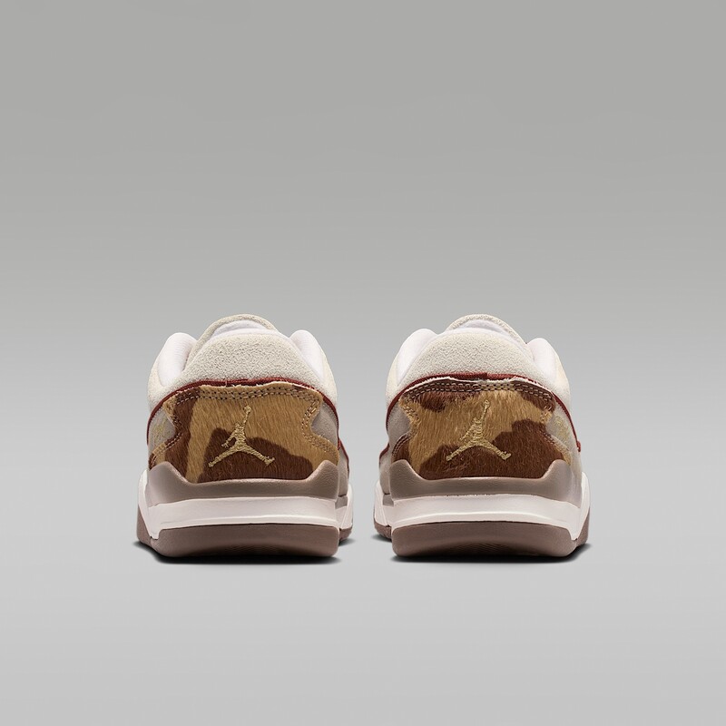 Jordan Flight Court SE "Dusty Peach" | IQ1107-171 Jordan Flight Court SE "Dusty Peach" | IQ1107-171