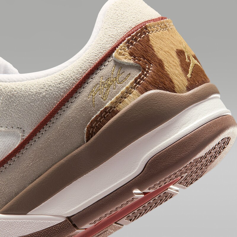 Jordan Flight Court SE "Dusty Peach" | IQ1107-171