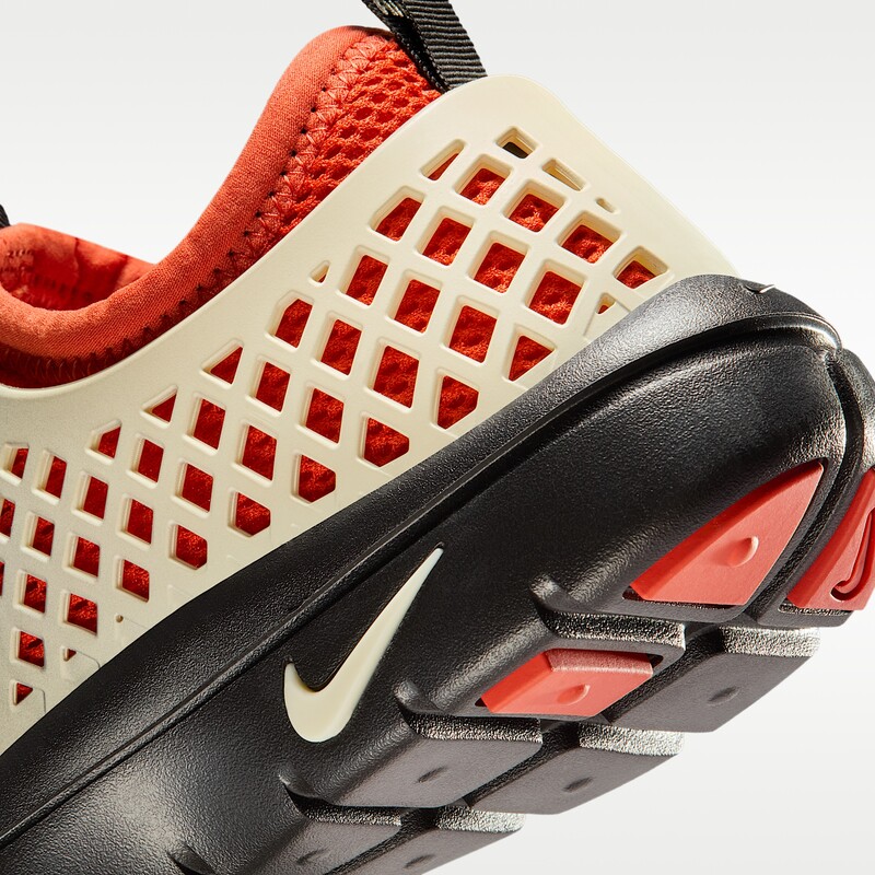 Nike Rejuven8 Run "Rust Factor" | IO9932-001 Nike Rejuven8 Run "Rust Factor" | IO9932-001