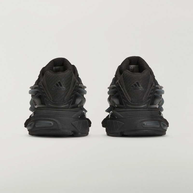Pharrell Williams x adidas Adistar Jellyfish "Triple Black" | KJ3841