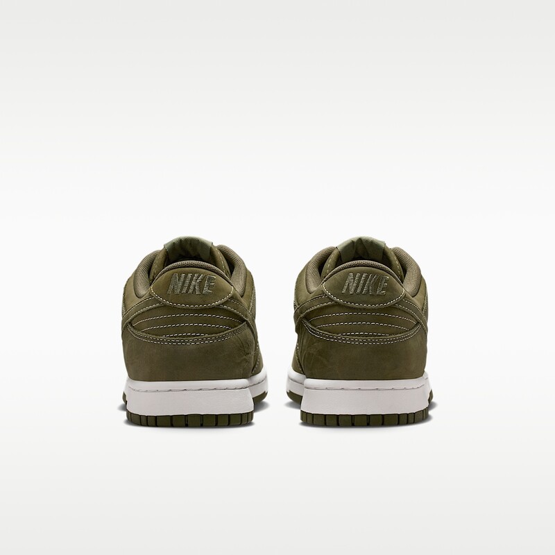 Nike Dunk Low "Medium Olive" | IO4550-200 Nike Dunk Low "Medium Olive" | IO4550-200