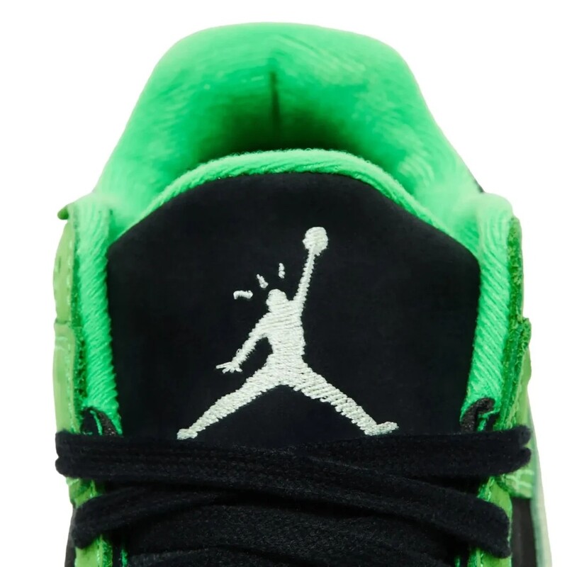 Travis Scott x Jordan Jumpman Jack "Green Spark" | IM9113-300