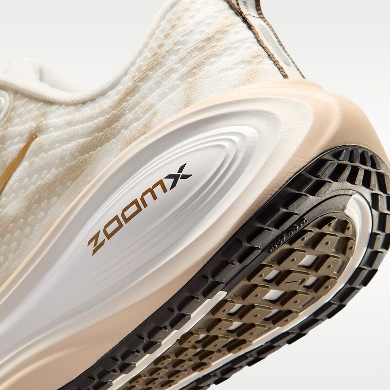 Nike Vomero Plus "Dark Hazel" | IQ0370-121 Nike Vomero Plus "Dark Hazel" | IQ0370-121