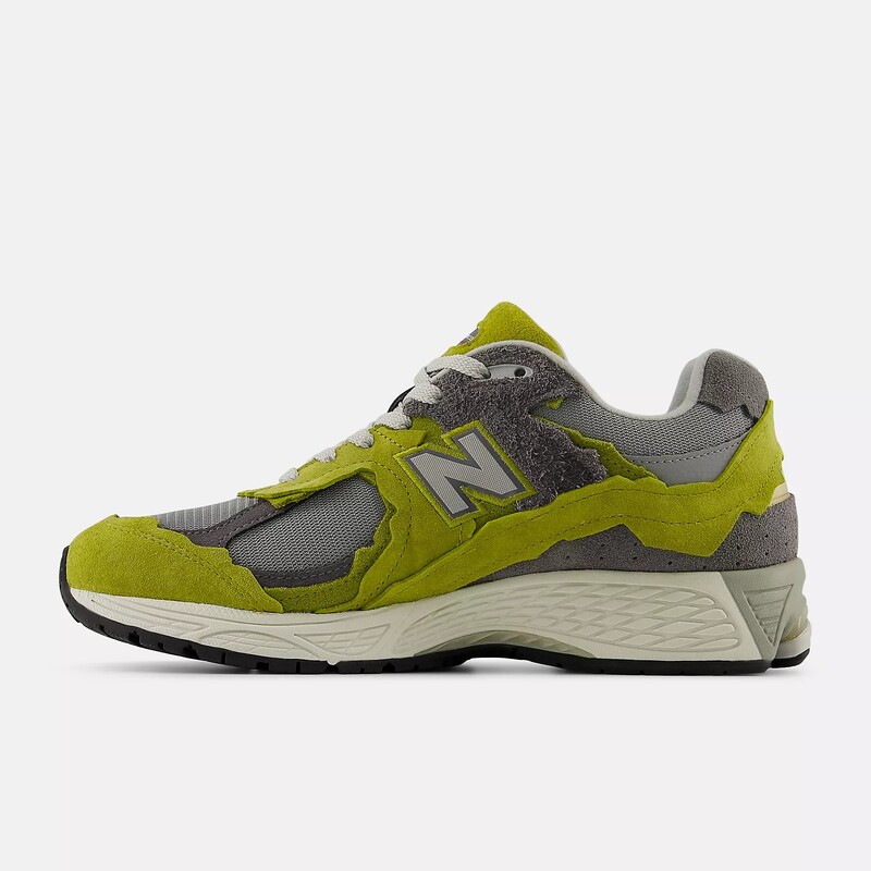 New Balance 2002 Protection Pack "Sea Moss" | M20028ZH New Balance 2002 Protection Pack "Sea Moss" | M20028ZH