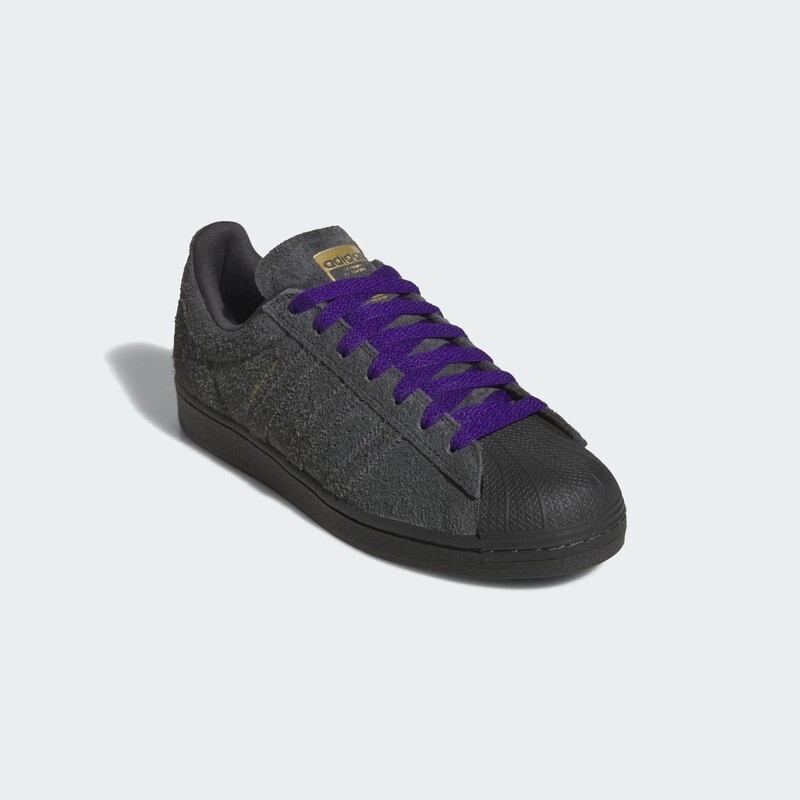 adidas Superstar ADV "Carbon" | JR7409