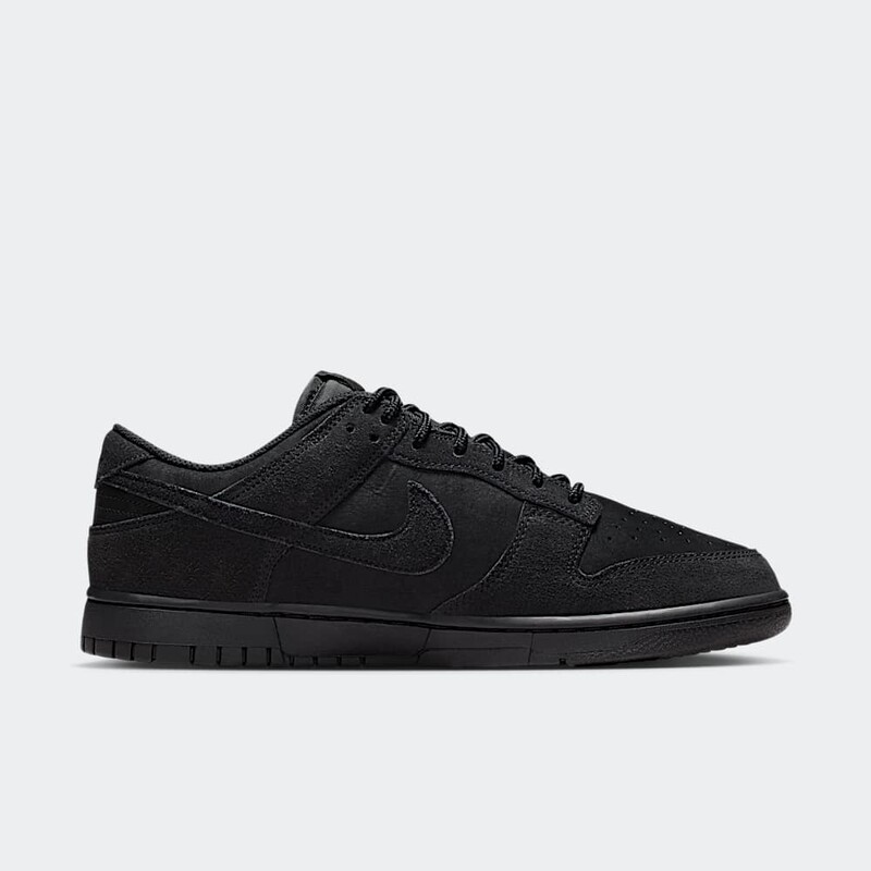 Nike Dunk Low "Black Cat" | IB6651-001