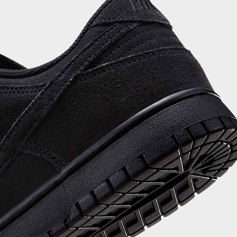 Nike Dunk Low "Black Cat" | IB6651-001