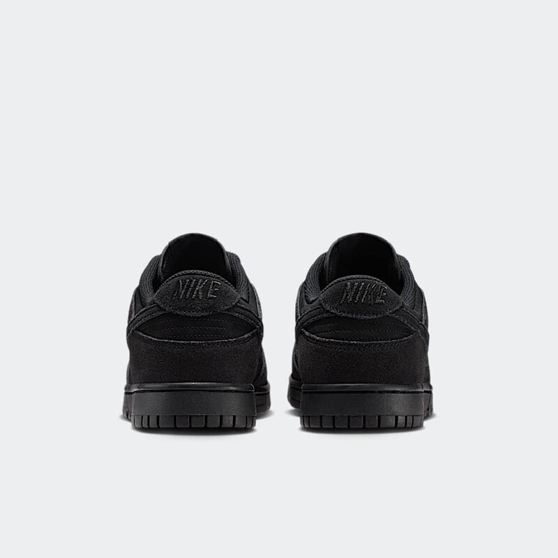 Nike Dunk Low "Black Cat" | IB6651-001