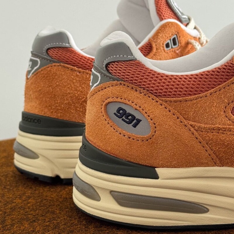 New Balance 991 V2 Made in UK "Gold Earth" | U991OV2