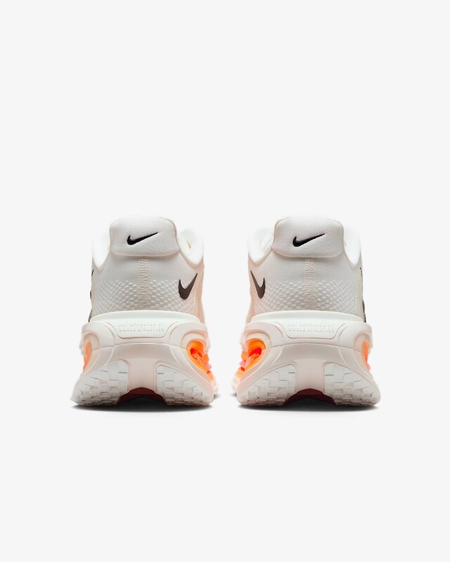 Nike Vomero Premium "Sail" | IQ4035-100