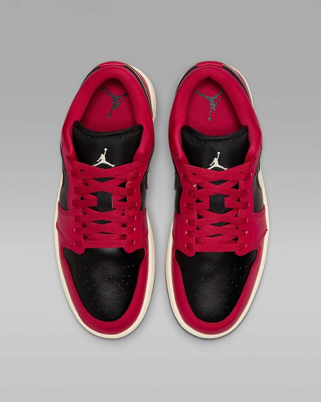Air Jordan 1 Low "Mystic Hibiscus" | DC0774-605