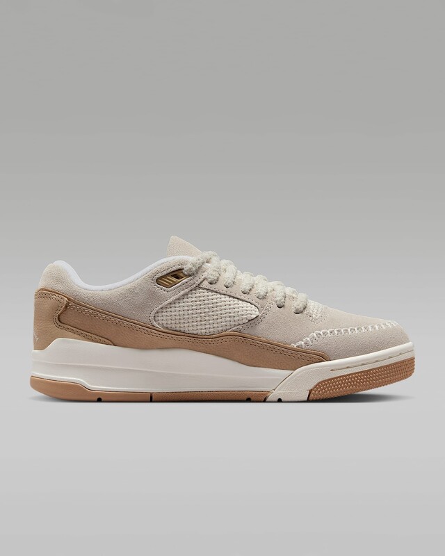 Jordan Flight Court SE "Light Orewood Brown" | IB4414-120 Jordan Flight Court SE "Light Orewood Brown" | IB4414-120