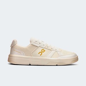 On THE ROGER Clubhouse Ace "Ivory/Dew" | 3MF30813387