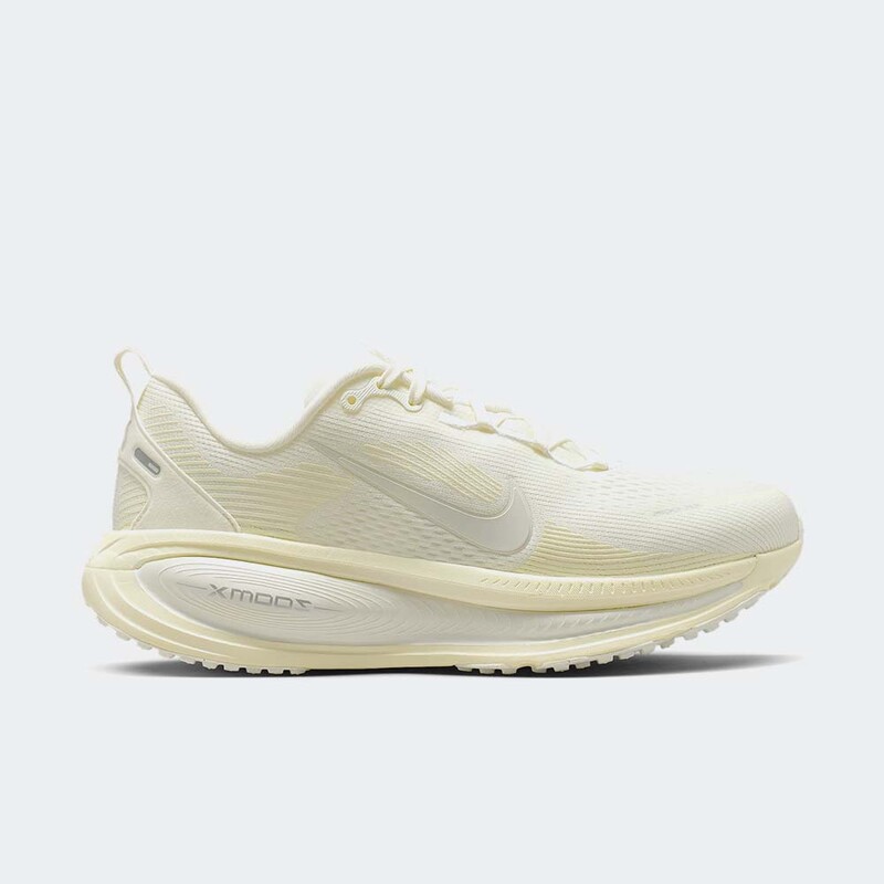 Nike Vomero 18 "Coconut Milk" | HM6804-110 Nike Vomero 18 "Coconut Milk" | HM6804-110
