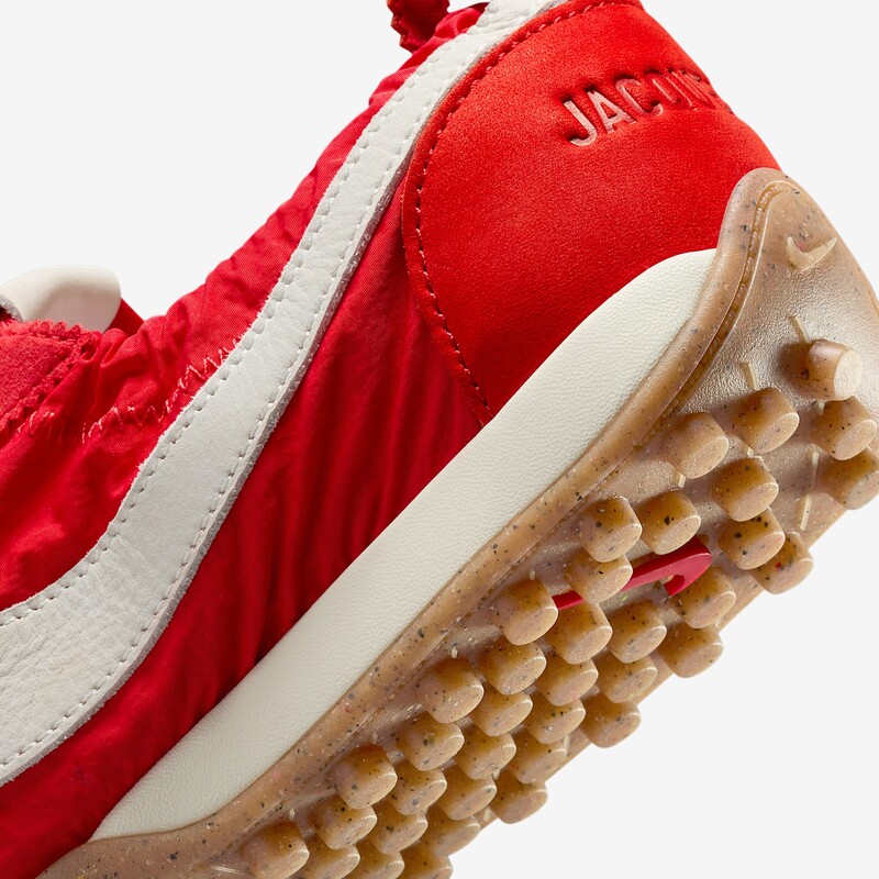 Jacquemus x Nike Moon Shoe "University Red" | HV8547-600