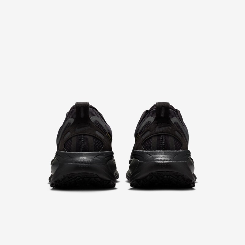 Nike Vomero 18 GORE-TEX "Triple Black" | HQ7001-001 Nike Vomero 18 GORE-TEX "Triple Black" | HQ7001-001