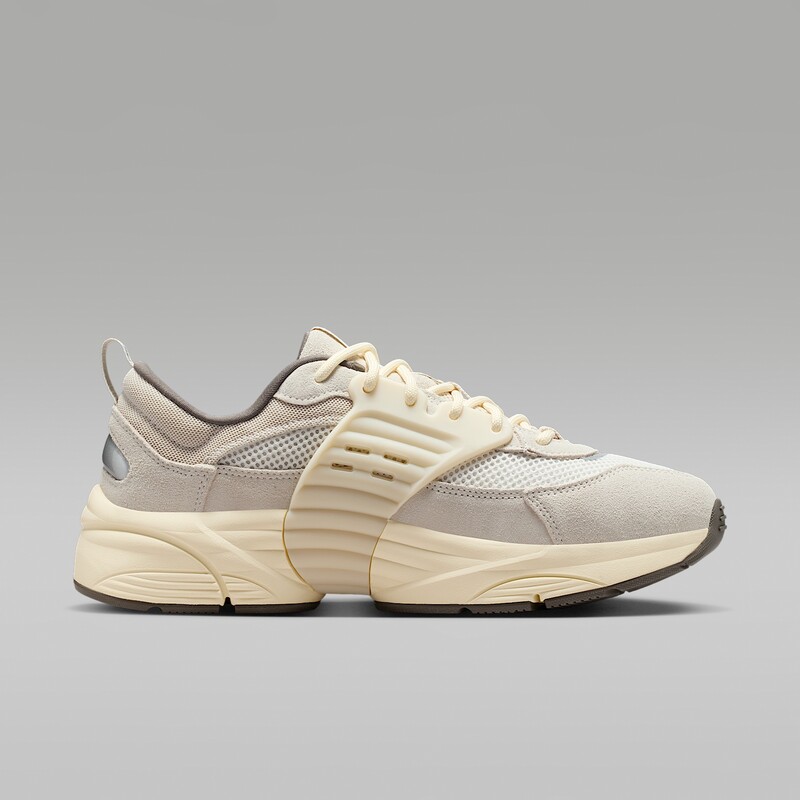 Jordan Trunner "Light Orewood Brown" | IB3722-101 Jordan Trunner "Light Orewood Brown" | IB3722-101