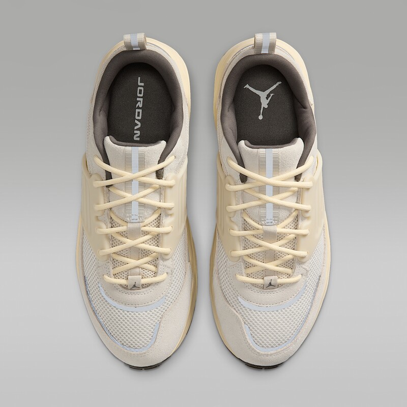 Jordan Trunner "Light Orewood Brown" | IB3722-101 Jordan Trunner "Light Orewood Brown" | IB3722-101