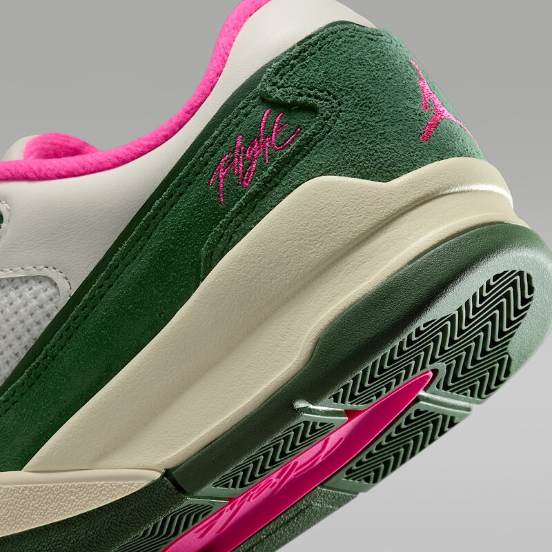 Jordan Flight Court "Coconut Milk/Fir" | FZ9854-106