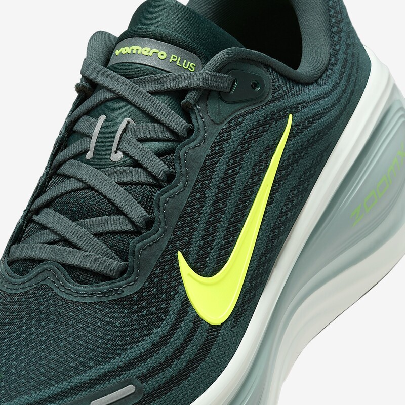 Nike Vomero Plus "Seaweed" | HV8150-300