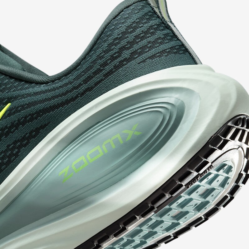 Nike Vomero Plus "Seaweed" | HV8150-300