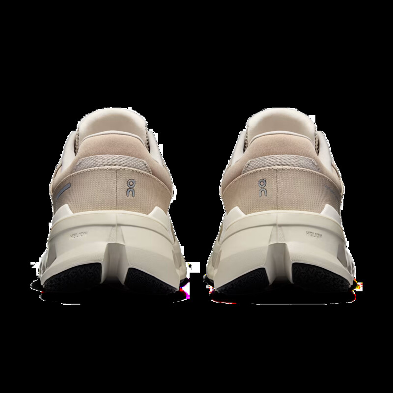 On Cloudrunner 2 "Pearl/Desert" | 3ME10144180
