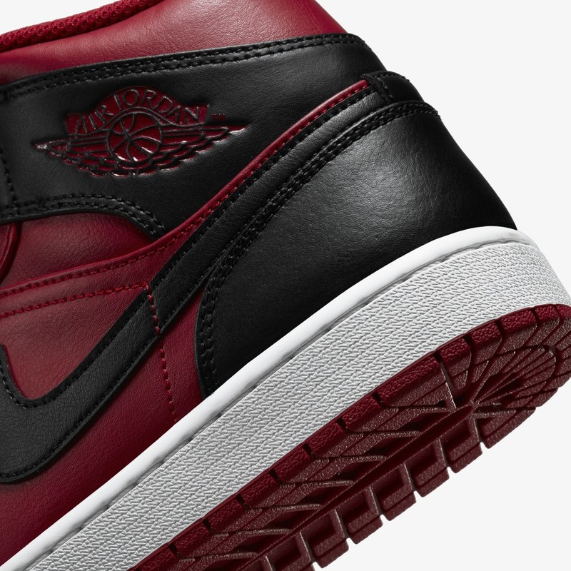 Air Jordan 1 Mid Reverse Bred | 554724-660