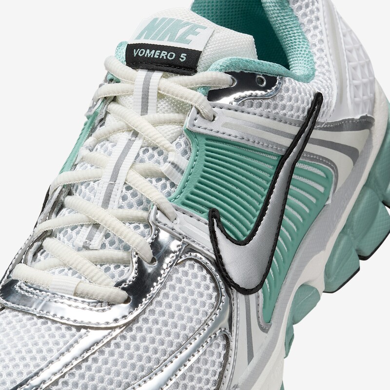Nike Zoom Vomero 5 "Metallic Silver/Green" | HF1877-101