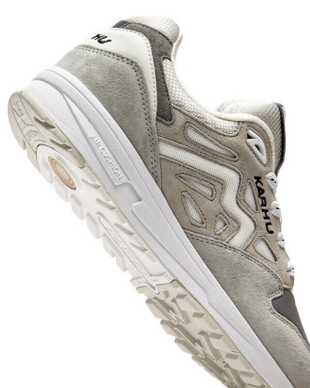 Karhu Legacy 96 "Dawn Blue" | F806021